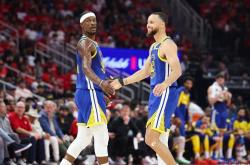 巴特勒挑(tiāo)战库里，罚球命中率成(chéng)焦点