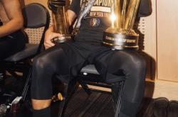 NBA绝杀之王开始发力了，击败马刺夺冠(guān)，掀翻步行者，换帅值了