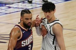 NBA中国赛｜篮网加时127-132不敌太阳，曾凡(fán)博1断3犯(fàn)