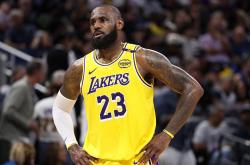 职业运动員(yuán)如何(hé)获取备战灵感？NFL球員(yuán)会看NBA巨星詹姆斯集锦！