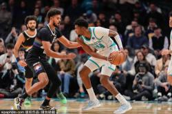 贾马尔·默里與(yǔ)杰伦·布朗(lǎng)榮(róng)膺NBA周(zhōu)最佳球(qiú)员