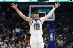 NBA歷(lì)史最佳阵容：库里、科比、邓肯入选！