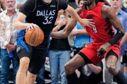 弗拉格爆发！21850失误！打破NBA历史(shǐ)纪录