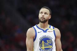 勇士集体质疑NBA赛程！庫(kù)里担心球队或遭遇10连败