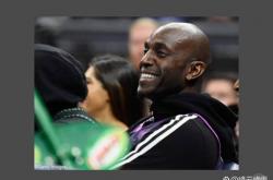 NBA森林狼队传奇凯文·加内特出任球队大(dà)使……21号球衣将永(yǒng)久退役