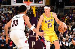 NBA新秀里夫斯惊艳表现，或签下顶薪合同