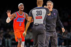 超(chāo)越勇(yǒng)士(shì)73胜9负战绩梦破碎？雷霆(tíng)27分惨败黄蜂的三个原因