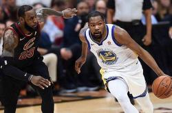 NBA全明星单挑赛即(jí)將(jiāng)开启，詹姆斯会参加吗？