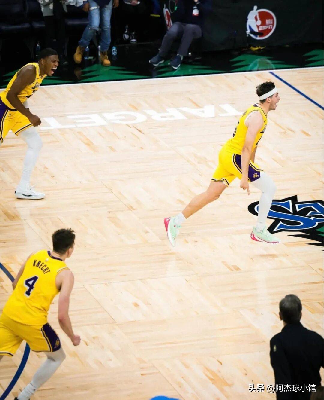 NBA宣布！湖人史诗级交易，正式达成了