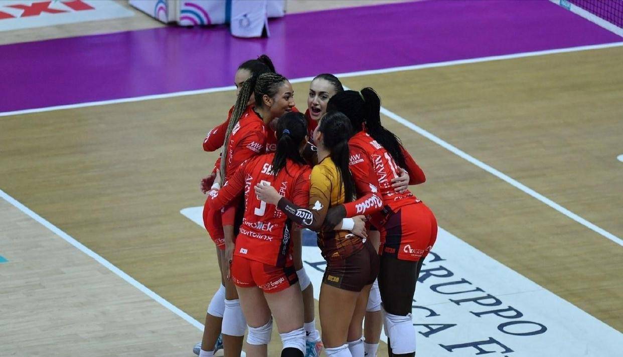 朱婷回归被问！科内五局大战，技术统计