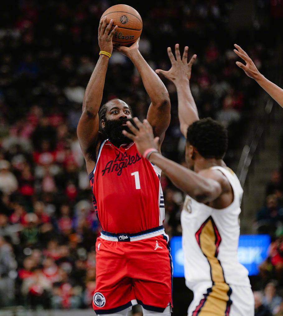 难看！小卡压哨绝杀，NBA最老球队：你们没有退路！