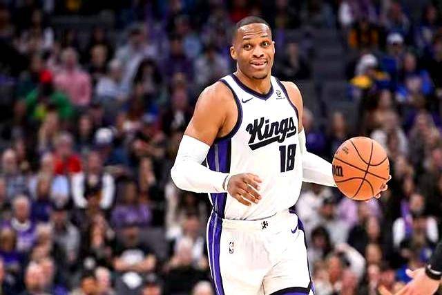 NBA精彩不断：库里49分准绝杀+哈登41+三双！众强队发力冲击排名