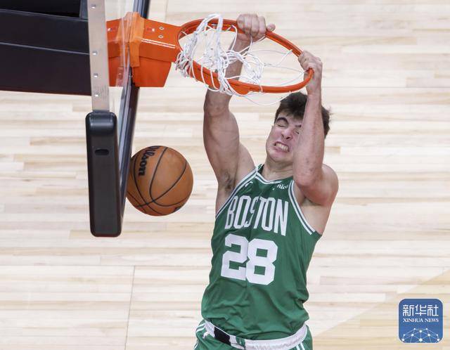 NBA常规赛丨猛龙不敌凯尔特人