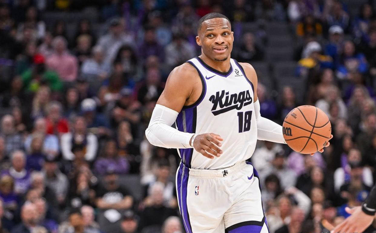 威少刷新NBA纪录，抢下16个篮板超越基德