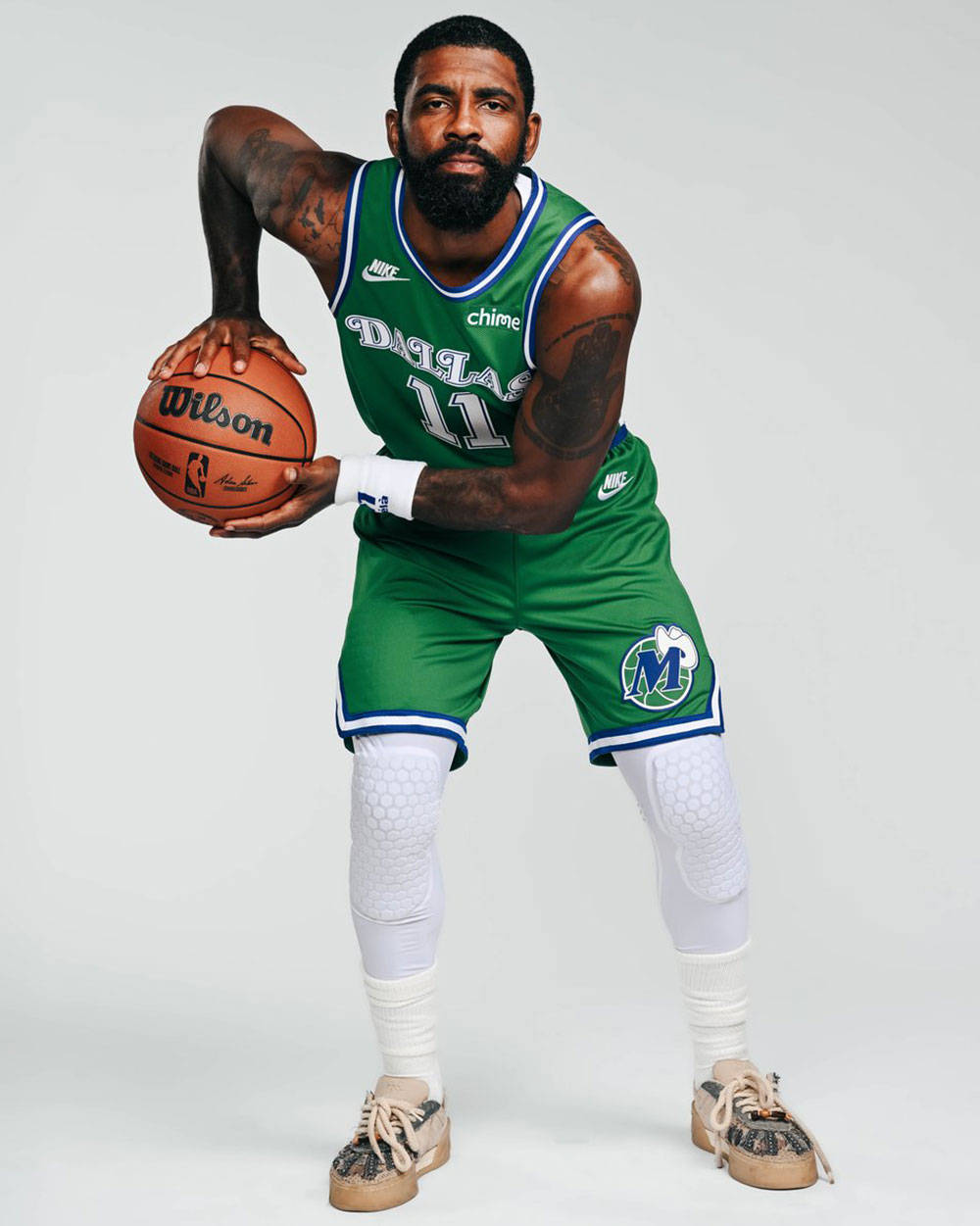 达拉斯独行侠队发布Hardwood Classic队服，庆祝球队成立 45 周年