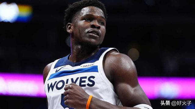 NBA圣诞大战5大亮点：马刺夺冠希望大增，约基奇技惊四座