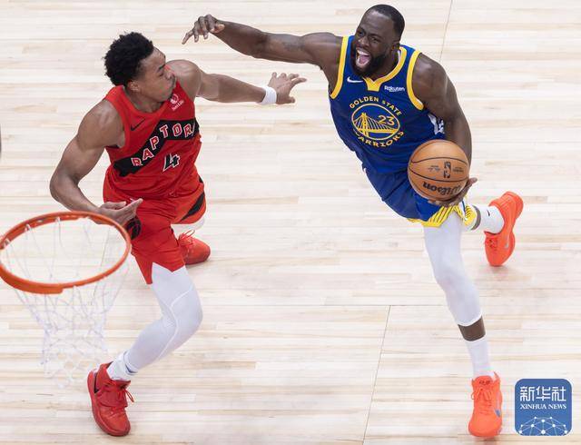 篮球丨NBA常规赛：猛龙胜勇士