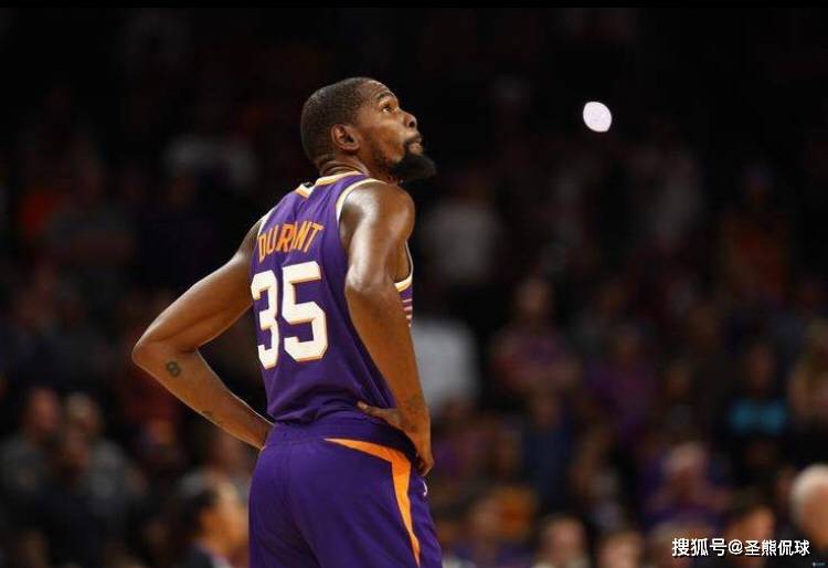 媒体：杜兰特如果退役，火箭队不会退役他的球衣，目前只计划退役哈登的球衣