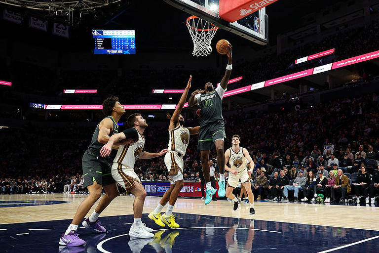 主动发声，勇士王朝终结！科尔并非罪魁祸首，怀斯曼竟成替罪羊